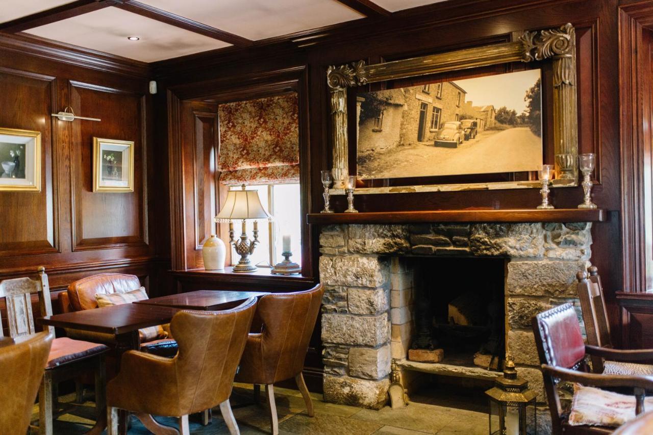 Riverbank, Country Pub And Guesthouse 카리크마크로스 외부 사진