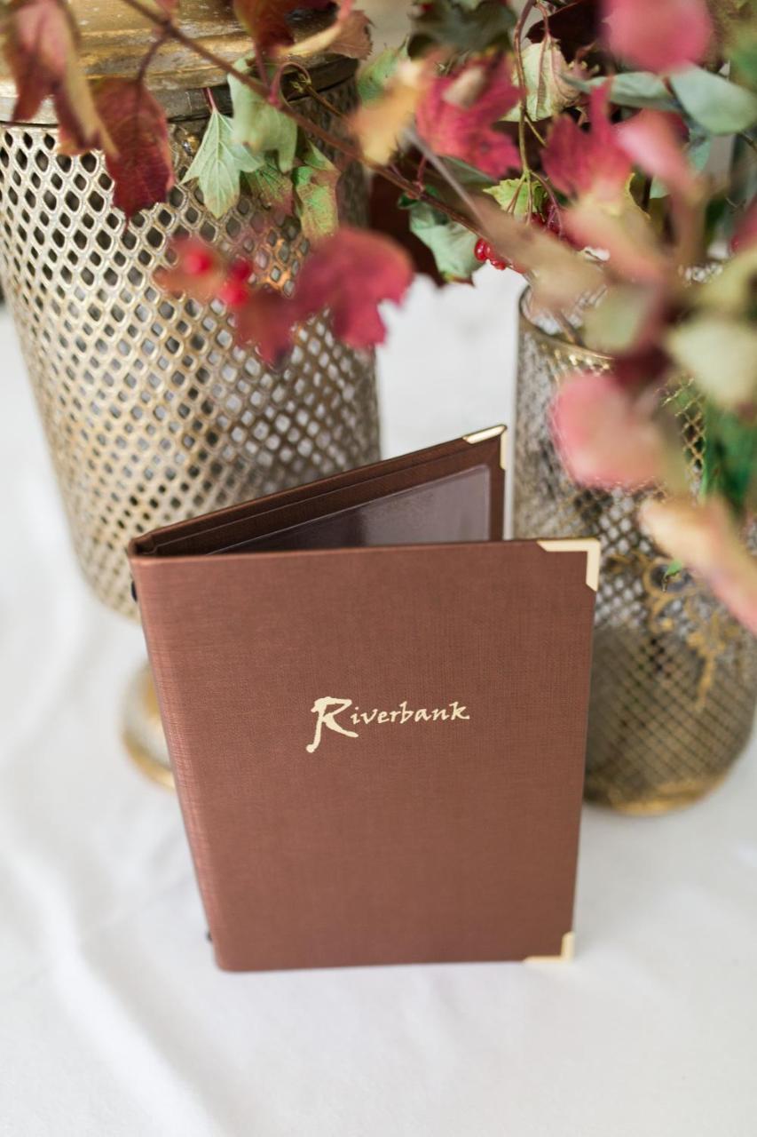 Riverbank, Country Pub And Guesthouse 카리크마크로스 외부 사진
